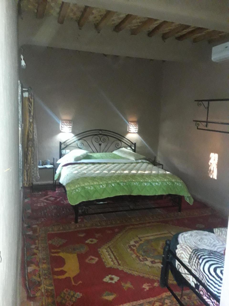 Riad Tagmadarte Ferme D'Hote 자고라 외부 사진